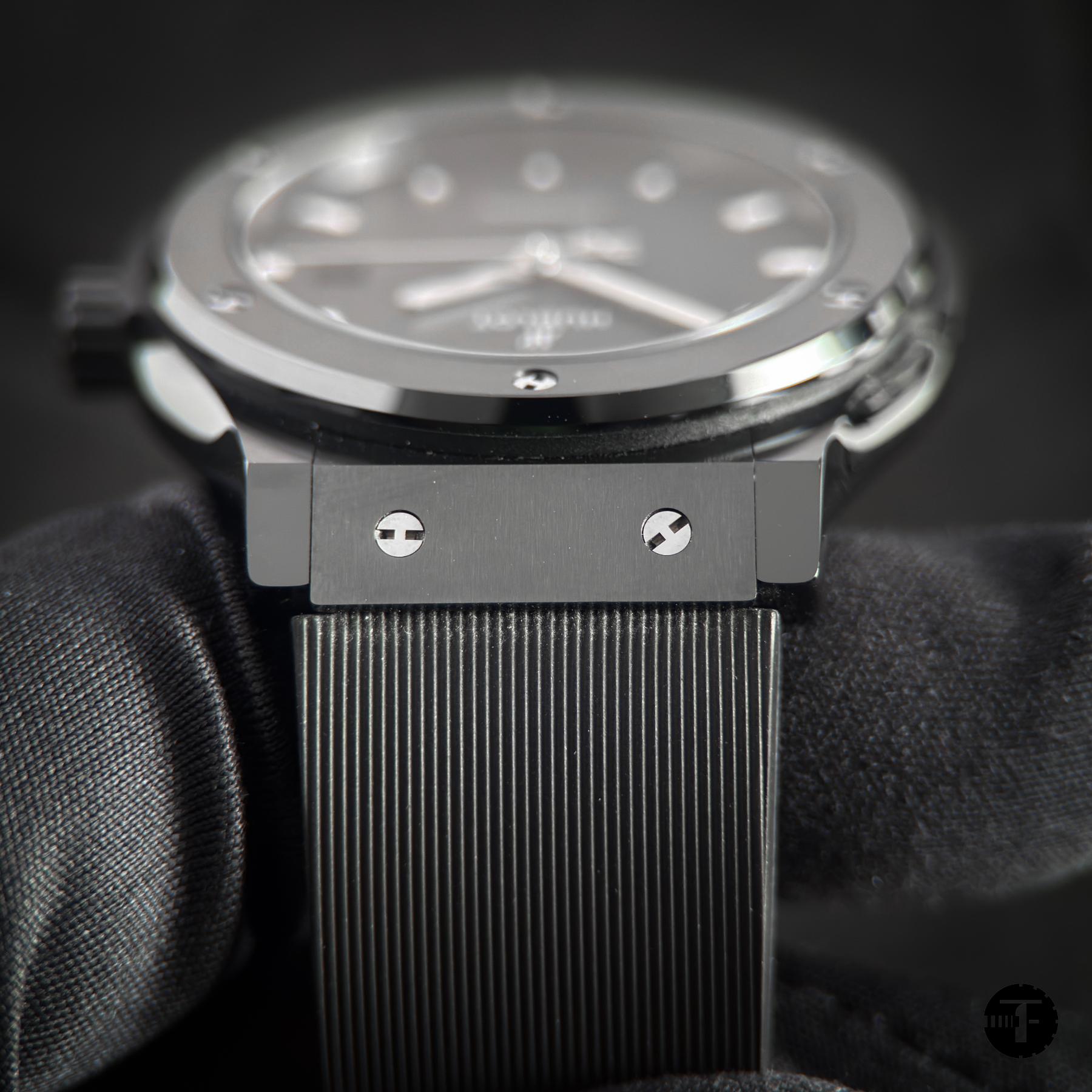 2022 Ceramic Hublot Classic Fusion Automatic 42mm